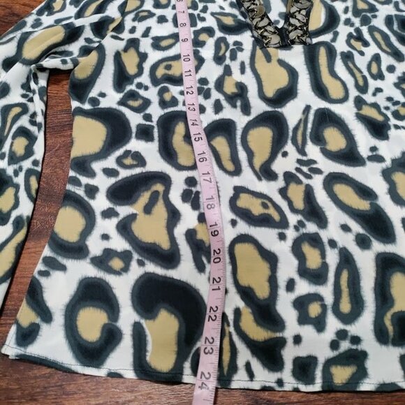 SoCa St. John Leopard Print Embellished Neckline Long Sleeve Blouse Size Small - Picture 13 of 13